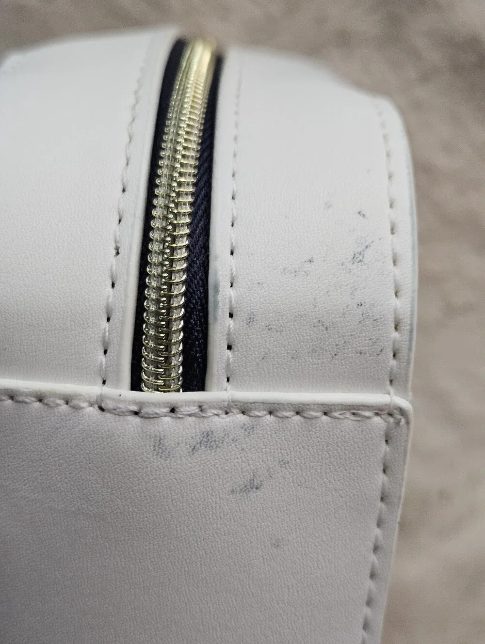Estee Lauder White Circle-Embossed Women’s Cosmetic Bag